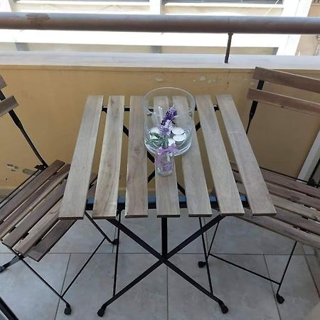 Small Apartment In The Heart Of Piraeus! Notara 43 Eksteriør billede